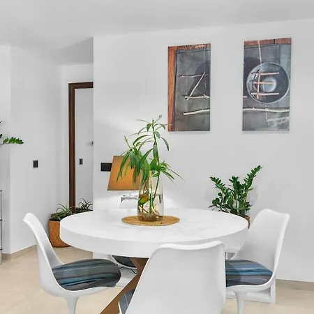 5 Min From Sea With Terrace And Relaxation Area Daire